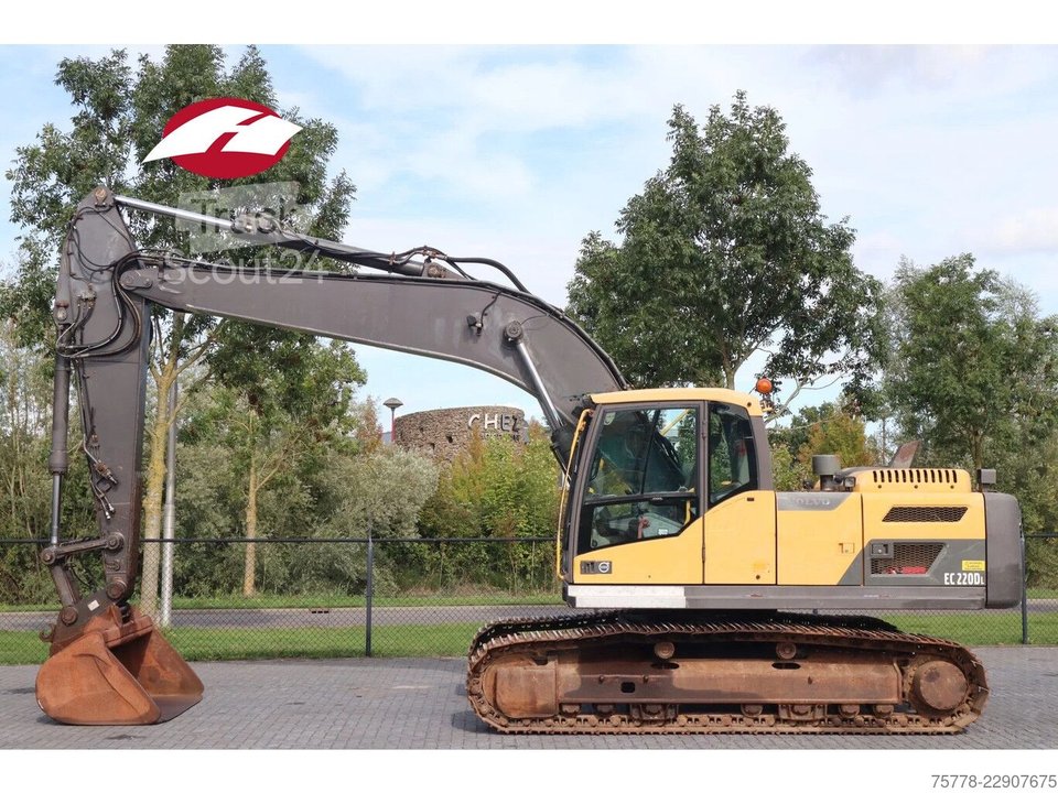 Volvo EC220D L EC 220 DL | BUCKET | QUICK COUPLER | C... gebraucht