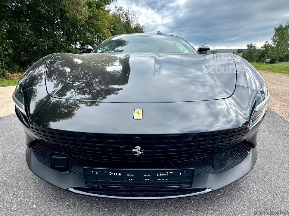FERRARI Roma Coupe Schwarz gebraucht