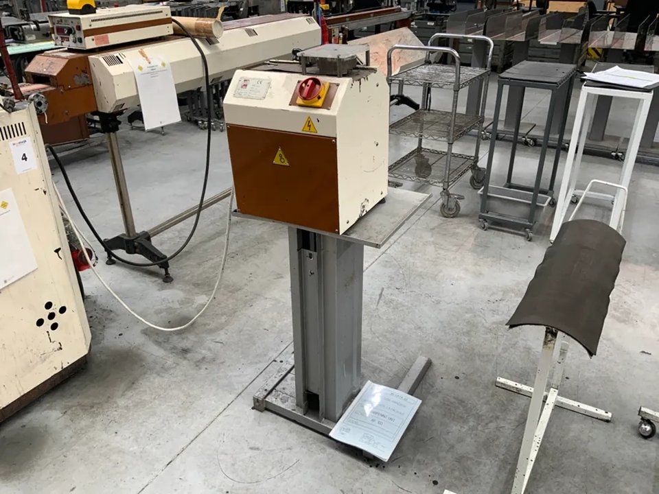 1993 Galli AF 100 Messerschleifmaschine