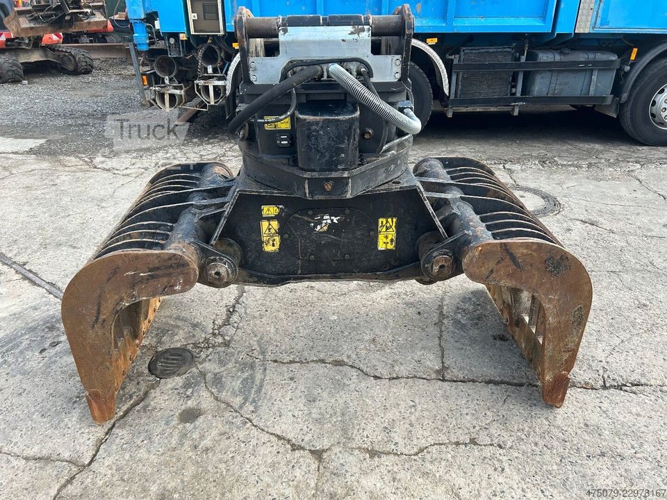 CATERPILLAR G 324 / Oil Quick OQ 70-55 / Sortier Greifer gebraucht