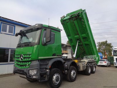 MERCEDES-BENZ Arocs 3251 8x6 3-S-Kipper Bordmatik gebraucht