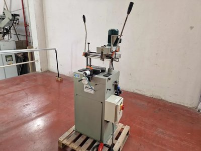 1998 CODMISA C 300 ZN Profilrillenfräsmaschine