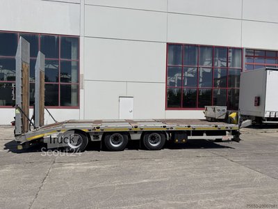 Möslein TTA33 Schwebheim  31 t Tridemtieflader, neuwertig gebraucht