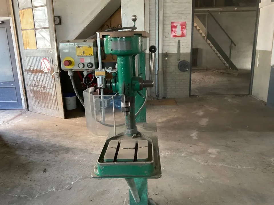 Säulenbohrmaschine