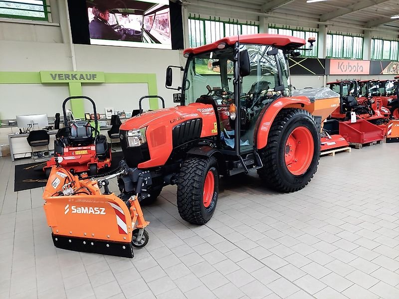 Kubota L2-552 H CAB Winterdienstpaket