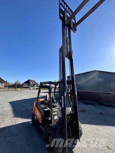 Doosan NXP30 Diesel Stapler EURO V - 5540mm Mast