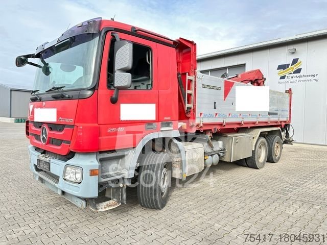 Dreiseitenkipper LKW MERCEDES-BENZ Actros 2546 mit Kran und Funk gebraucht