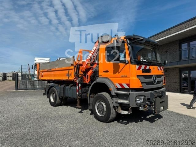 Dreiseitenkipper LKW MERCEDES-BENZ Axor 1833 Dreiseitenkipper 4x4 Meiller Kran Atla gebraucht