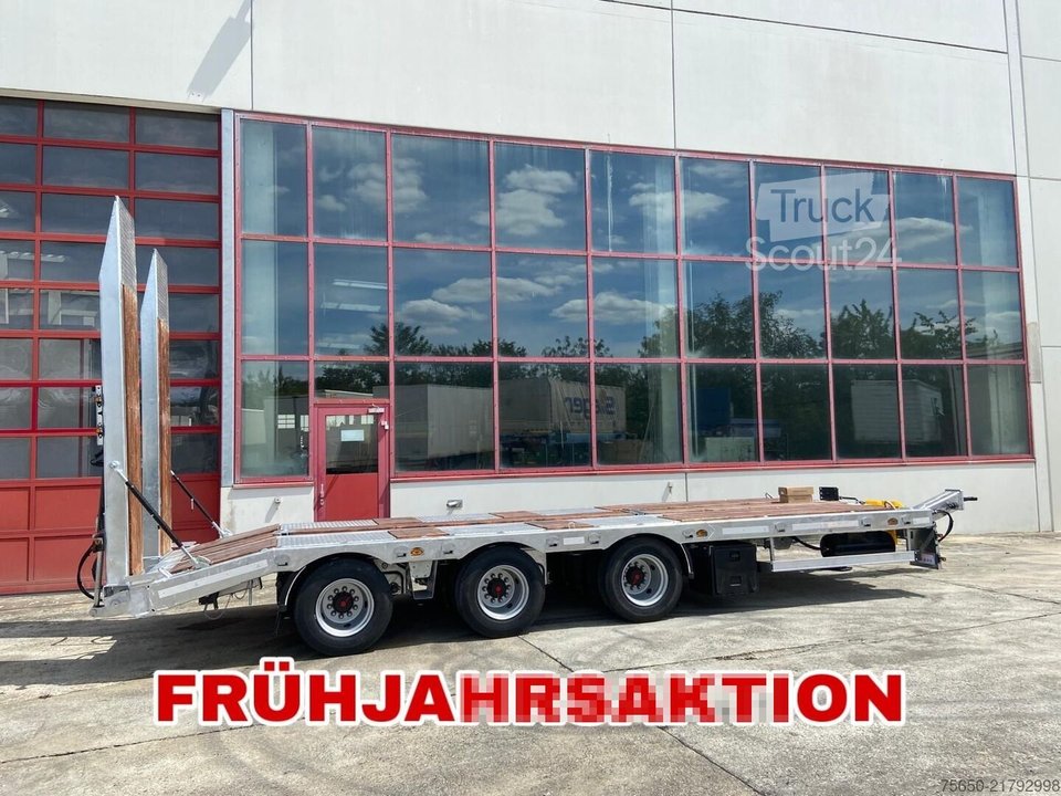 Tieflader Anhänger Möslein TT 31  31 t GG Tridem- Tieflader 3 Achs, gelenktNeufahrzeug neu