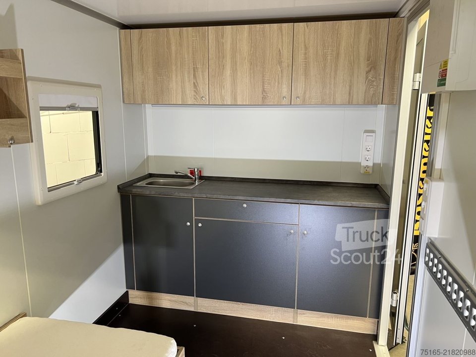 Spezialanhänger und andere Fahrzeuge Vezeko TK C 18.35 SP Offroad Campinganhänger neu