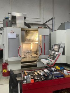 5-Achs CNC Bearbeitungszentrum Hermle C40U